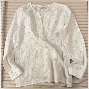 Christian Siriano White eyelet top. L